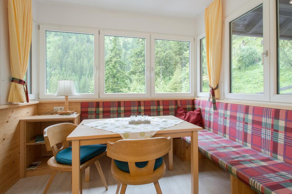 Ferienwohnung Pension Tirol Bichlbach Εξωτερικό φωτογραφία