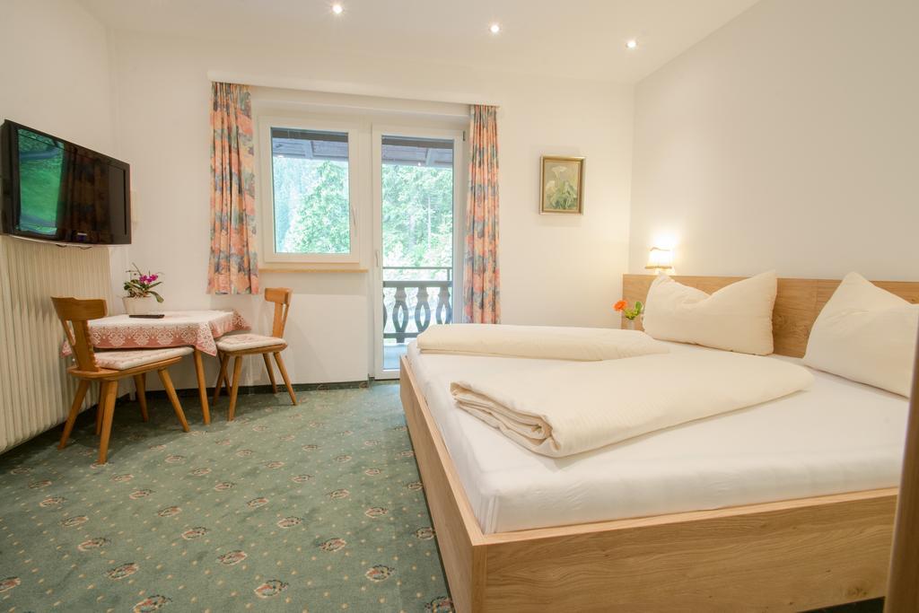 Ferienwohnung Pension Tirol Bichlbach Εξωτερικό φωτογραφία